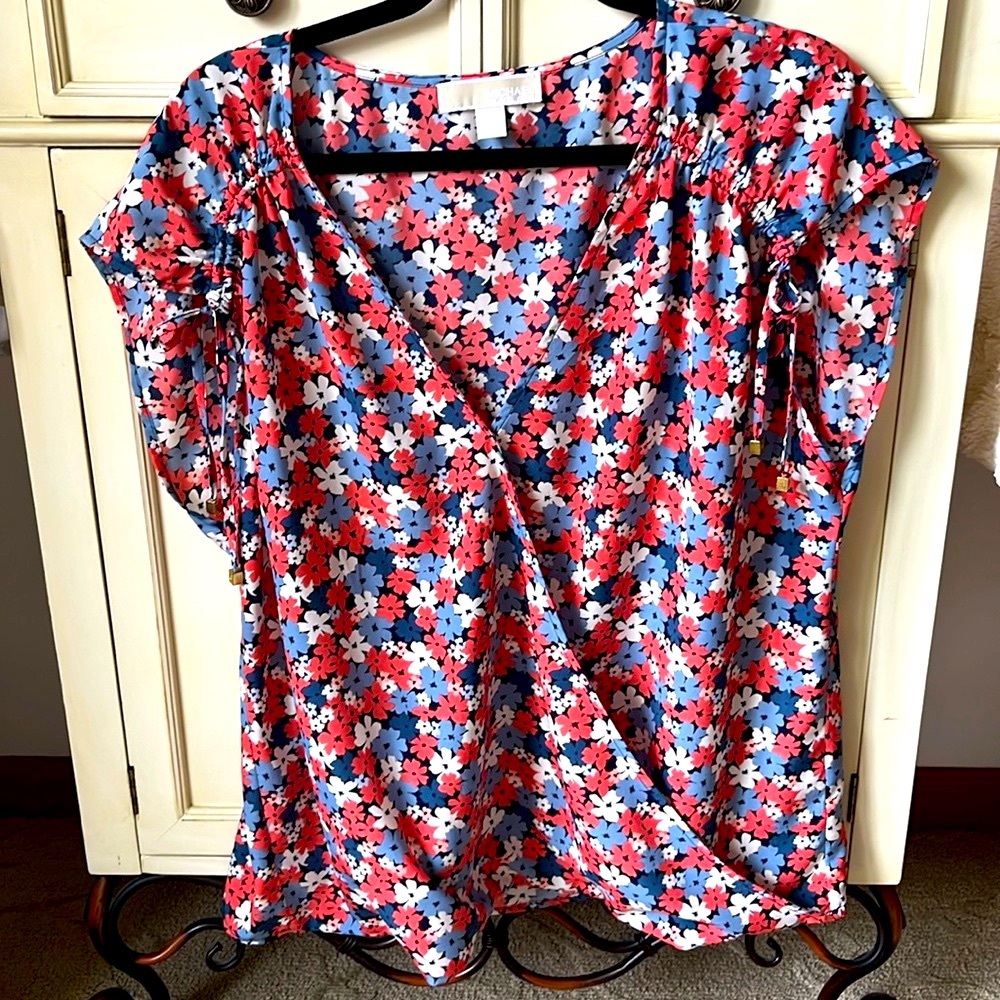 Michael Kors Faux Wrap Floral cap sleeve top Size XXL